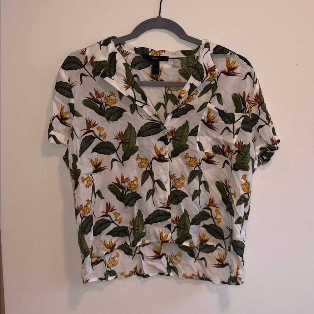 Collared short sleeve